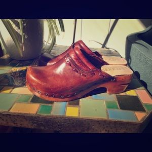 Vintage Connie Clogs